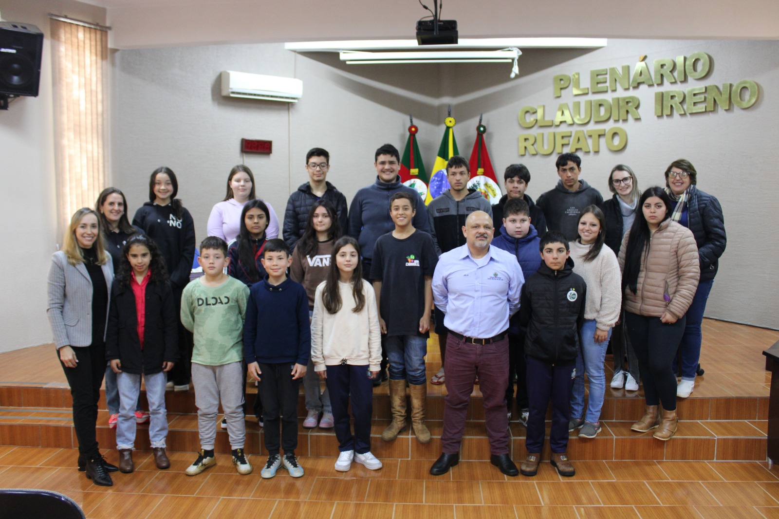 Reunião prepara alunos para o projeto “Vereador por um Dia”