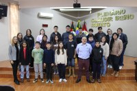 Reunião prepara alunos para o projeto “Vereador por um Dia”